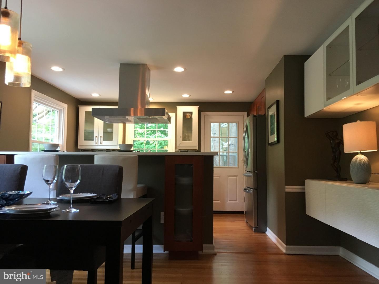 239 Arden Road Conshohocken, PA 19428 - Photo 8 of 15 Dining Room