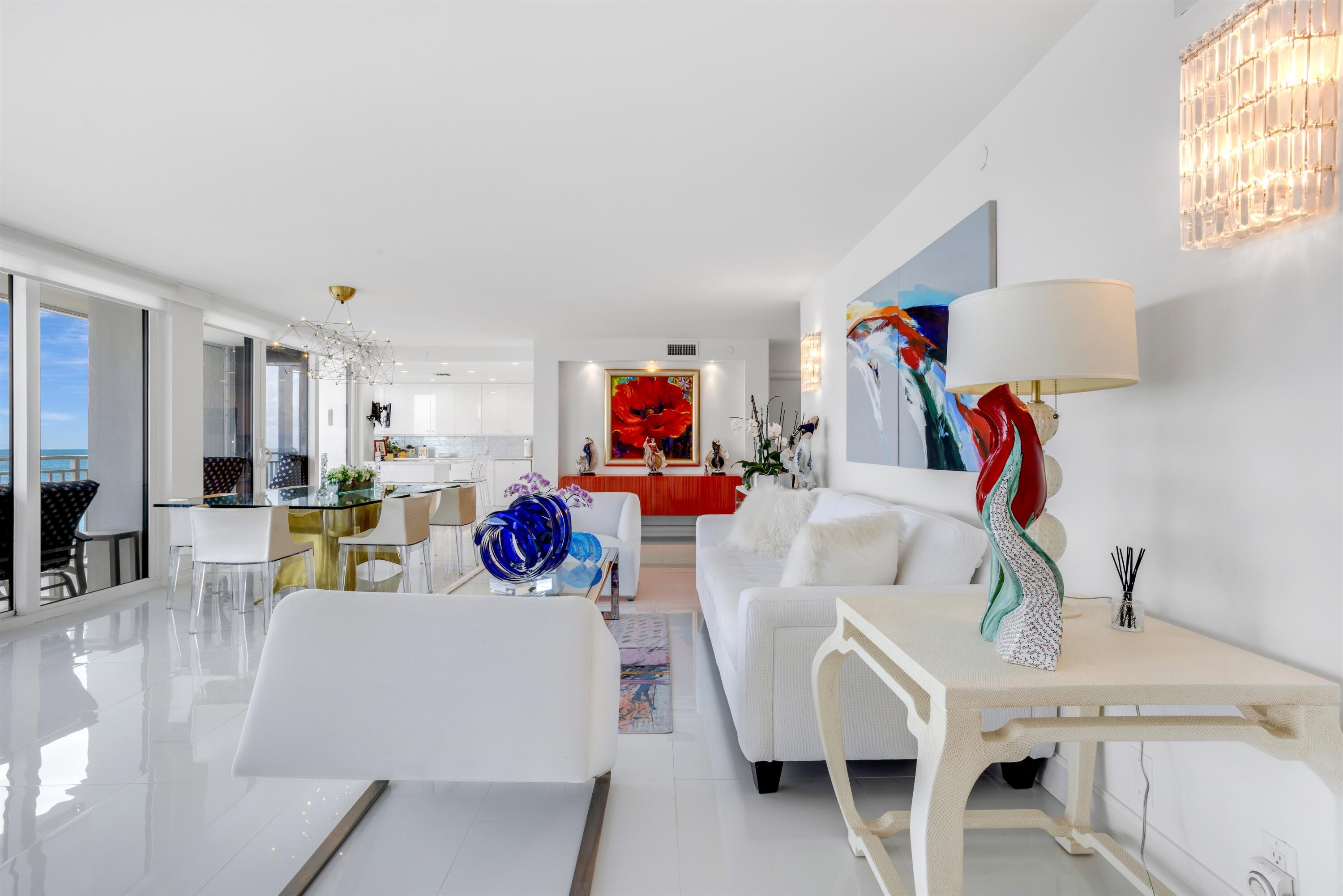 2600 South Ocean Boulevard, Unit 11E Boca Raton, FL 33432 - Photo 8 of 46 OCEANFRONT GREAT ROOM