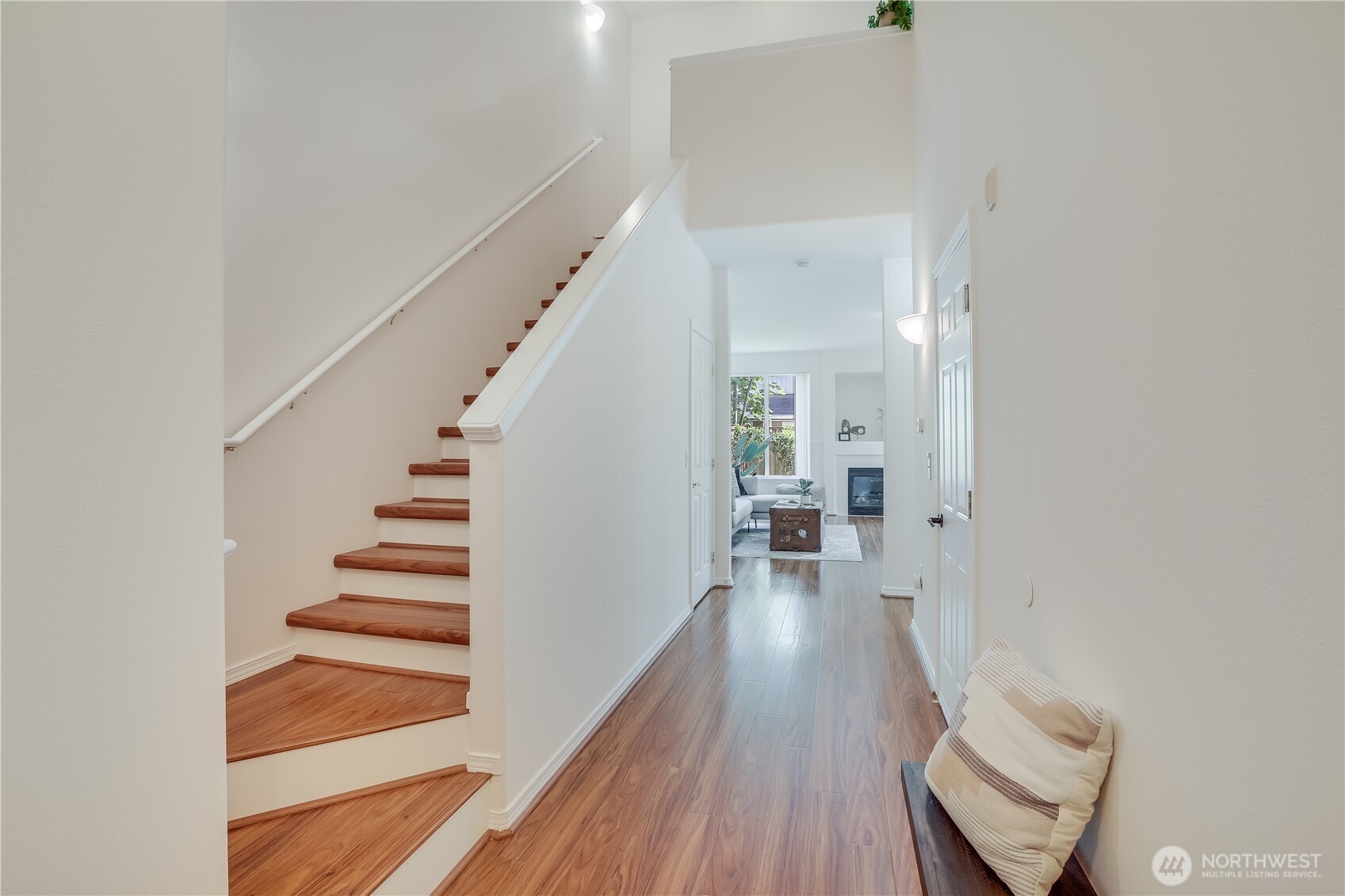 3115 Southeast 11th Place, Unit 1049 Renton, WA 98058 - Photo 5 of 35 Gallery Image 5