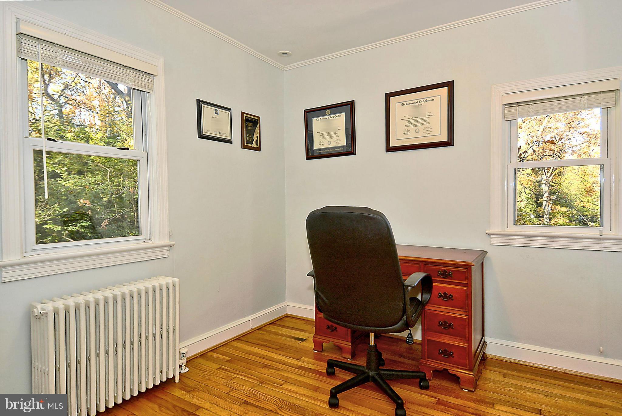 422 Windsor Street Silver Spring, MD 20910 - Photo 14 of 27 Bedroom