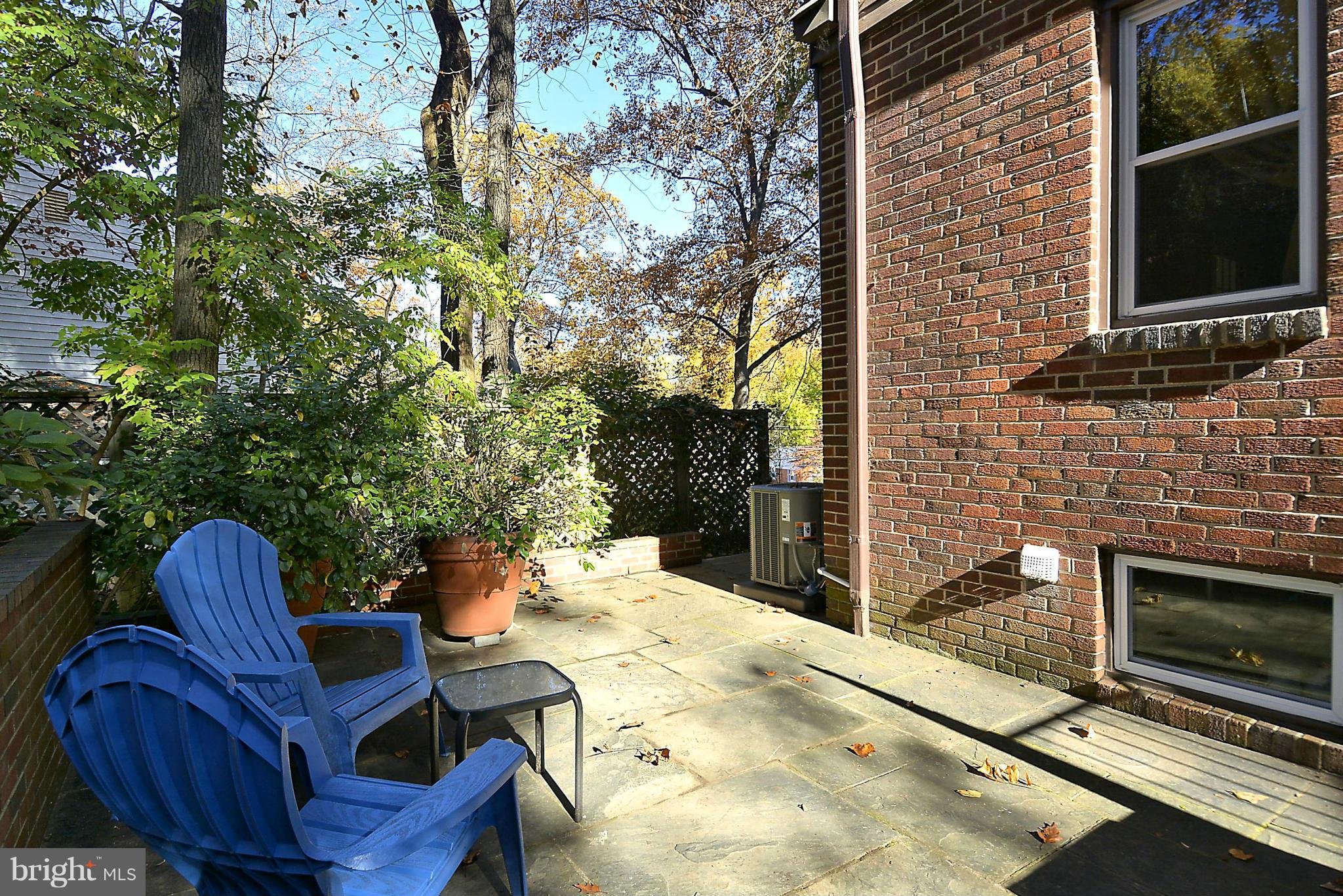 422 Windsor Street Silver Spring, MD 20910 - Photo 25 of 27 Exterior (Rear)