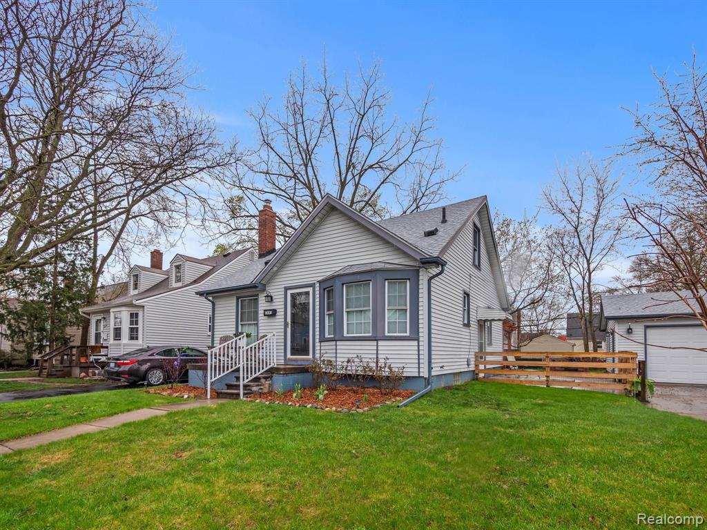2445 Cambridge Road Berkley, MI 48072 - Photo 30 of 34