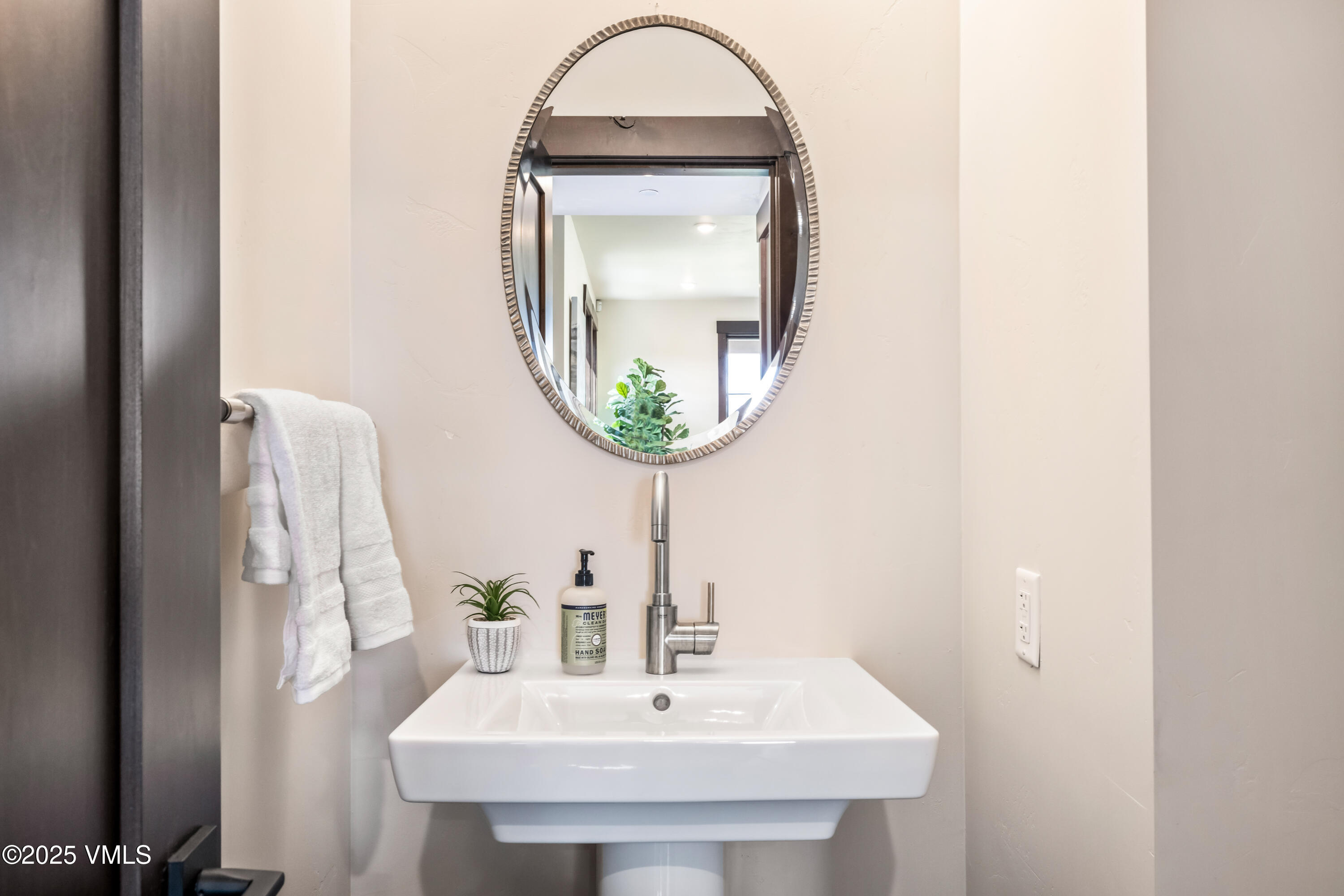 86 Hunters View Lane Eagle, CO 81631 - Photo 20 of 28 a bathroom with a sink and a mirror