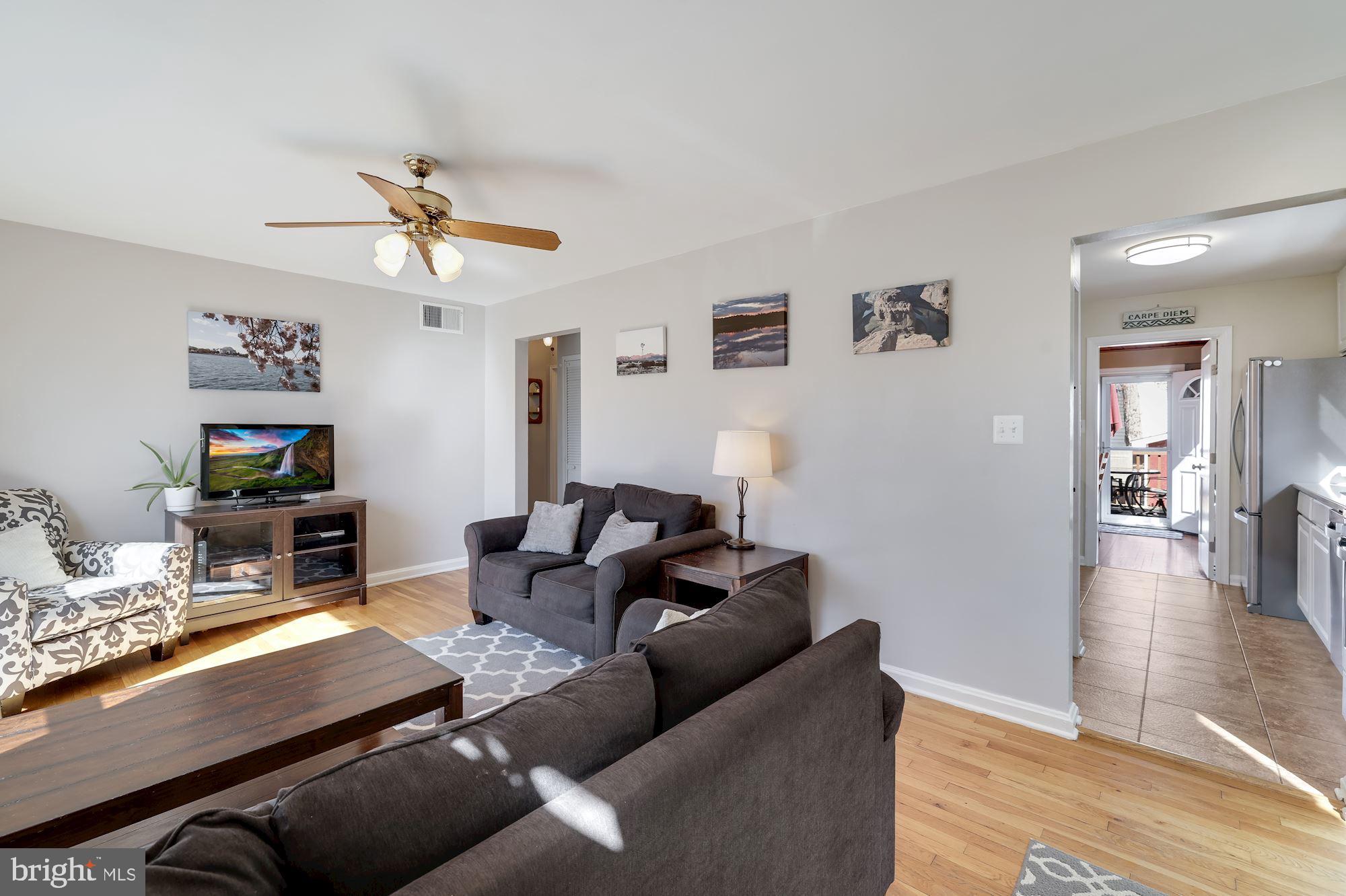 1515 Jasper Street Silver Spring, MD 20902 - Photo 15 of 57 Living room