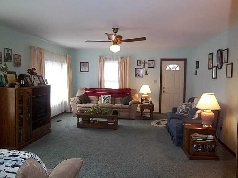 729 Boal Avenue Piqua, OH 45356 - Photo 3 of 23