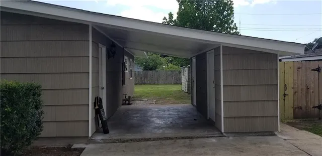 $1,600 | 424 East Butterfly Circle, Terrytown, LA 70056