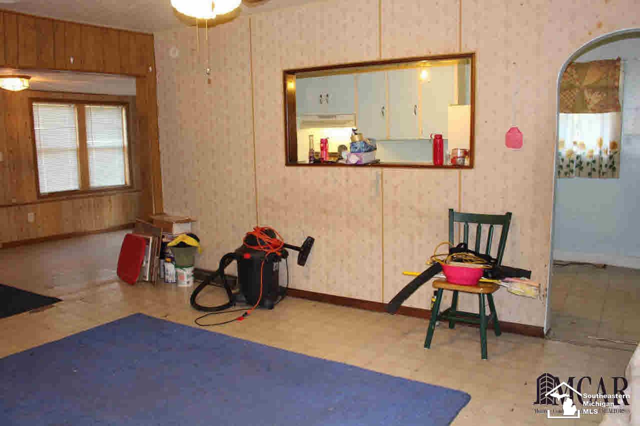 1630 Plank Road Dundee, MI 48131 - Photo 13 of 32 21201070-12.JPG