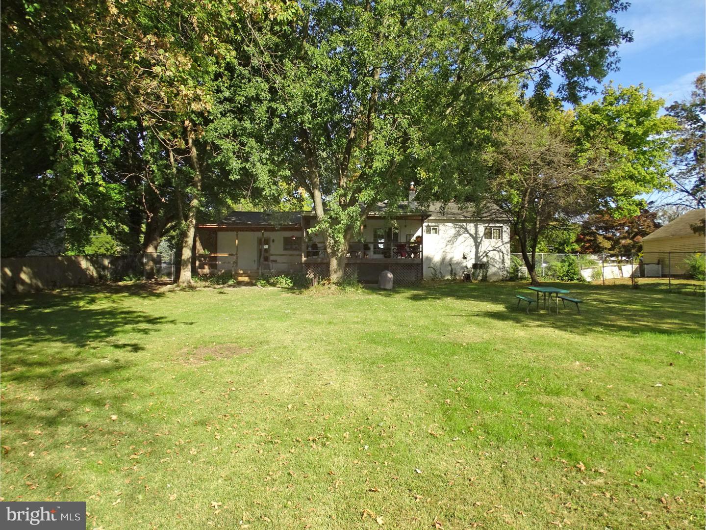 1704 New Rodgers Road Levittown, PA 19056 - Photo 16 of 20 View in Back