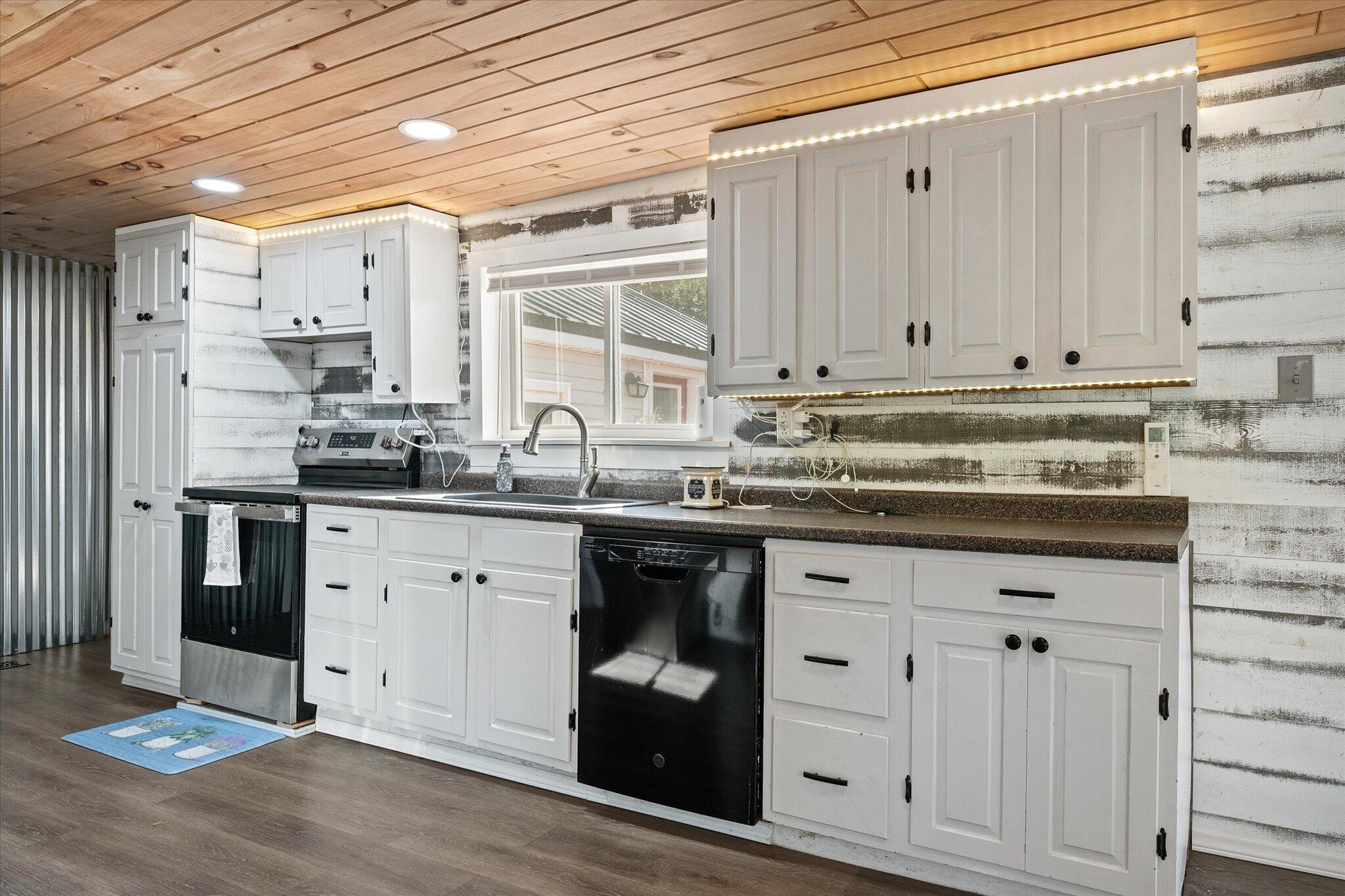 8 Cookson Road Orrington, ME 04474 - Photo 10 of 46 IMG_2825