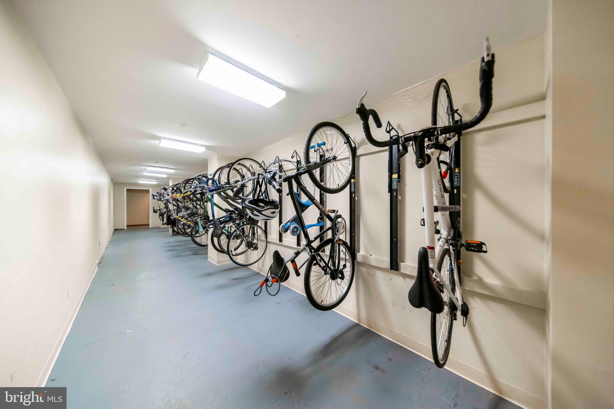 222 West Rittenhouse Square, Unit 2208 Philadelphia, PA 19103 - Photo 10 of 17