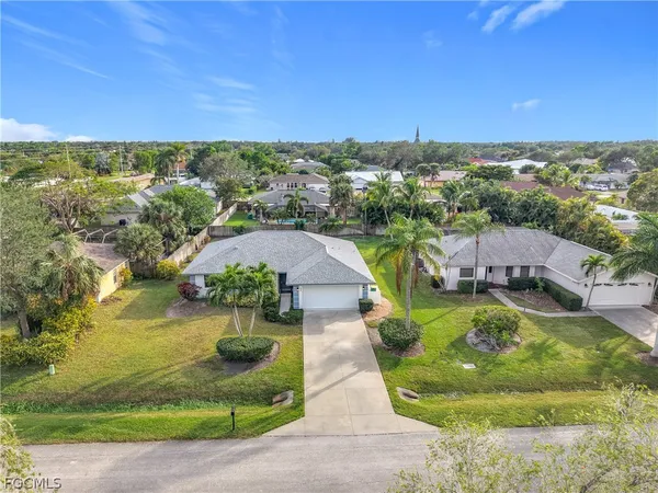 $3,100 | 88 Erie Drive, Naples, FL 34110