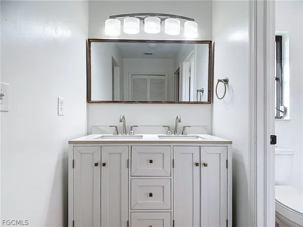 $3,100 | 88 Erie Drive, Naples, FL 34110