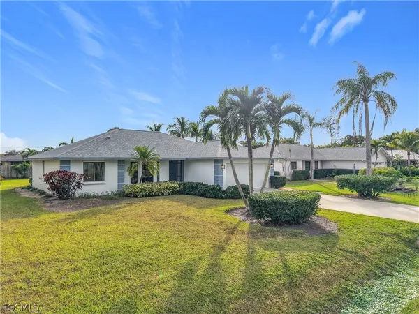 $3,100 | 88 Erie Drive, Naples, FL 34110