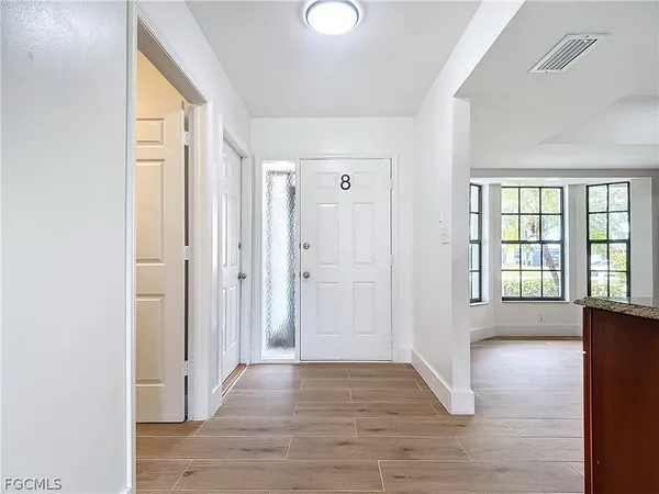 $3,100 | 88 Erie Drive, Naples, FL 34110