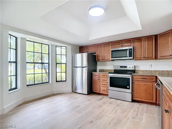 $3,100 | 88 Erie Drive, Naples, FL 34110