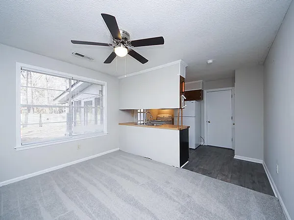 $1,725 | 106 Barshay Drive, Summerville, SC 29483