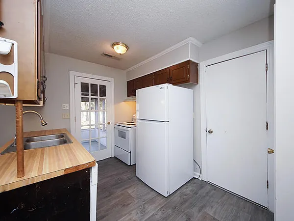 $1,725 | 106 Barshay Drive, Summerville, SC 29483