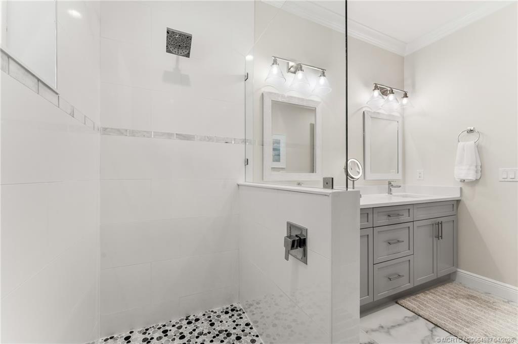 517 Southwest Ocean Boulevard Stuart, FL 34994 - Photo 22 of 36 Owners Private Bathroom