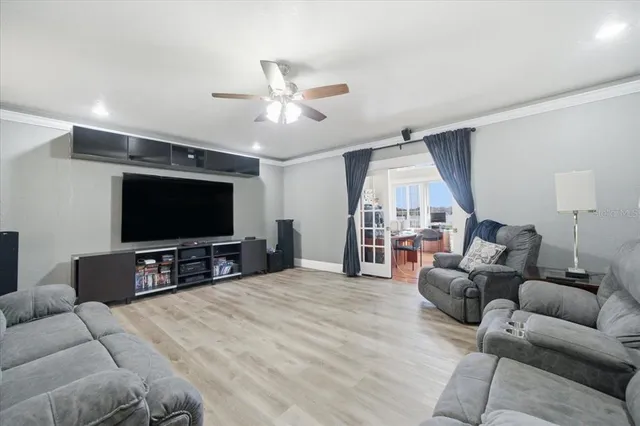 $1,395,000 | 505 Lakeside Drive, Seffner, FL 33584