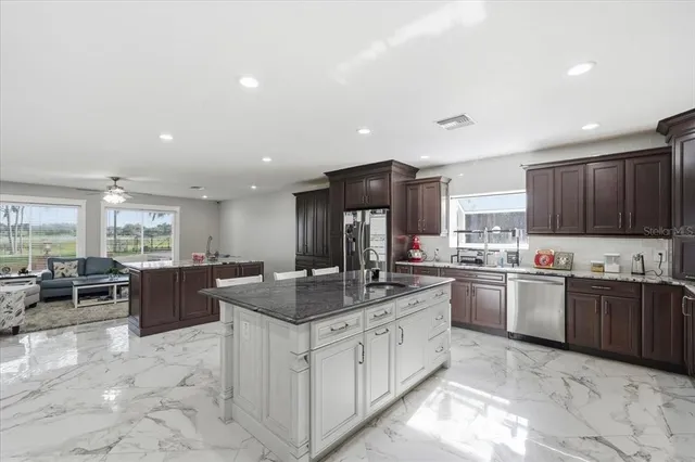 $1,395,000 | 505 Lakeside Drive, Seffner, FL 33584