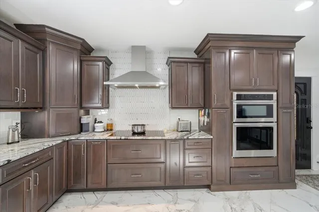 $1,395,000 | 505 Lakeside Drive, Seffner, FL 33584