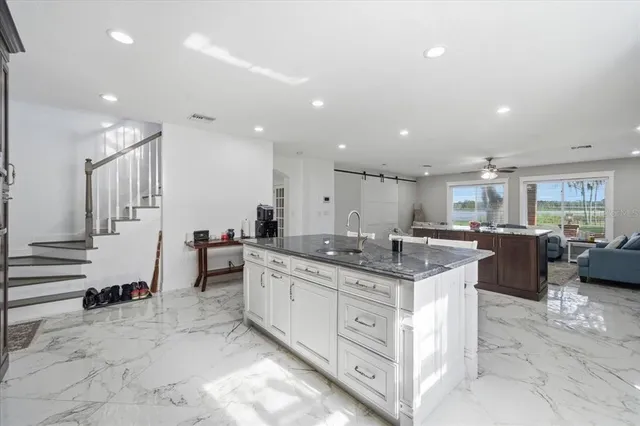 $1,395,000 | 505 Lakeside Drive, Seffner, FL 33584