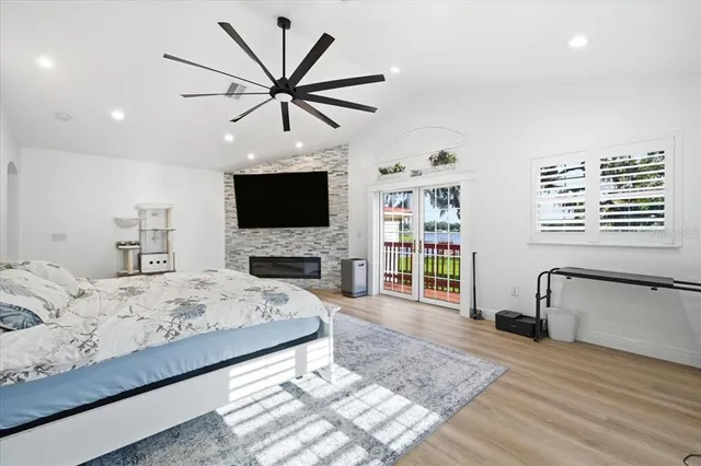 $1,395,000 | 505 Lakeside Drive, Seffner, FL 33584