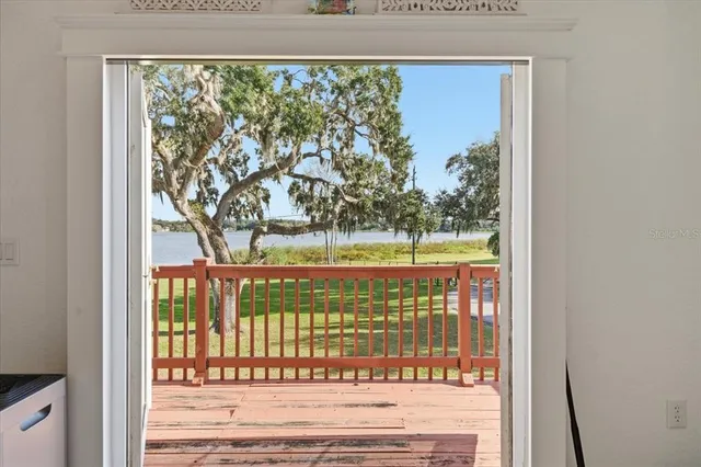$1,395,000 | 505 Lakeside Drive, Seffner, FL 33584