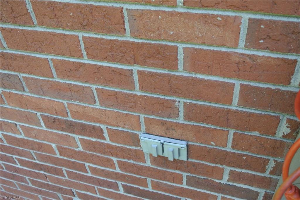 1147 Pine Top Road Lexington, NC 27295 - Photo 27 of 38 outside Electrical