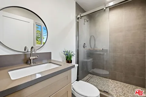 $2,950,000 | 2621 Veteran Avenue, Los Angeles, CA 90064