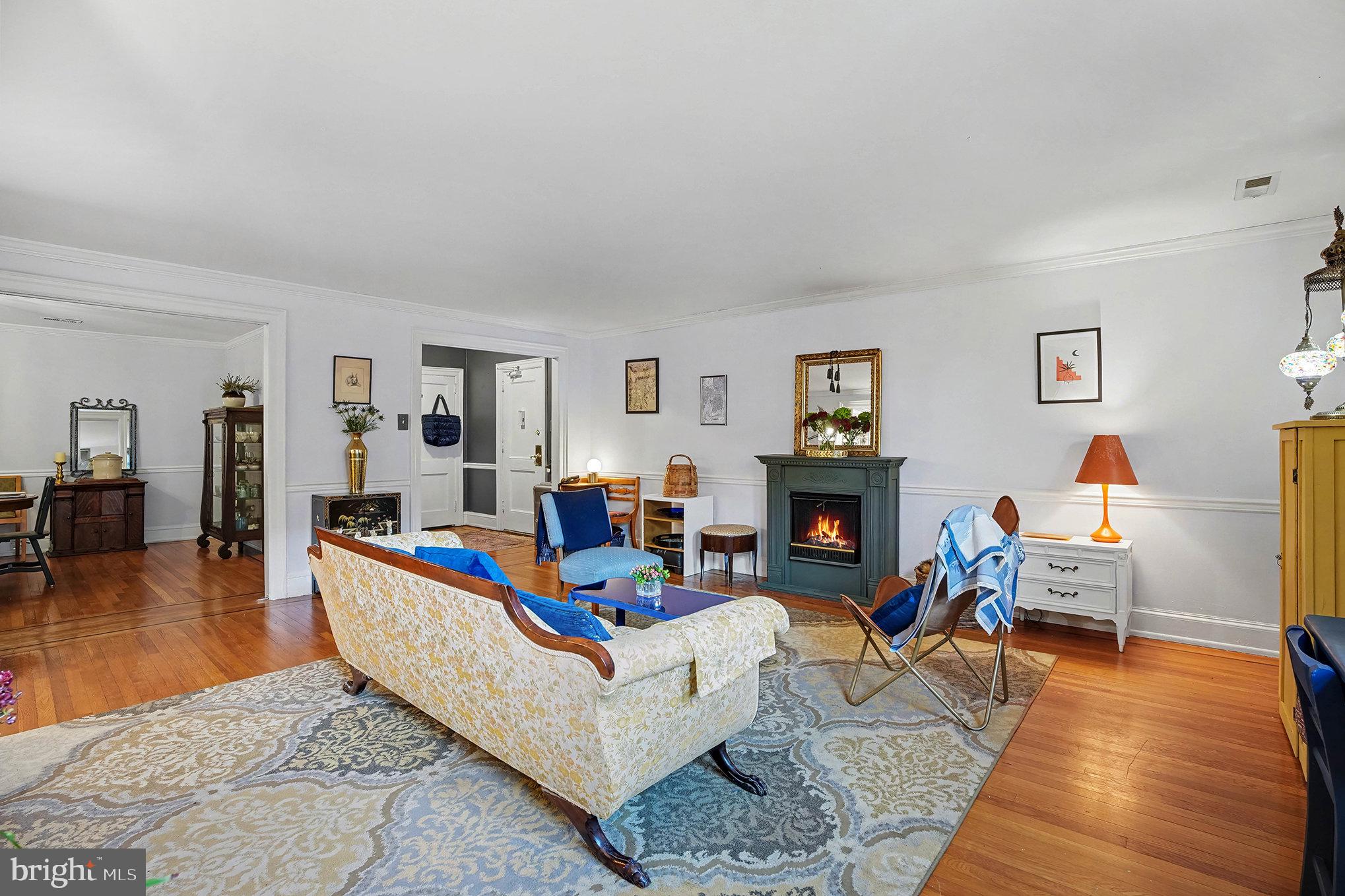 900 Valley Road, Unit C302 Elkins Park, PA 19027 - Photo 11 of 30 Living Room