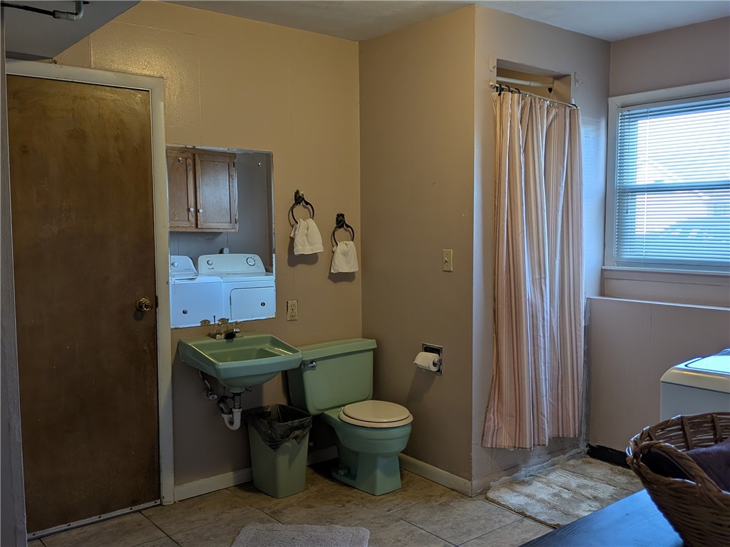 1929 West Ravina Park Road Decatur, IL 62526 - Photo 17 of 30 Gallery Image 17