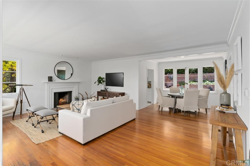 1627 Kearsarge Road La Jolla, CA 92037 - Photo 4 of 25