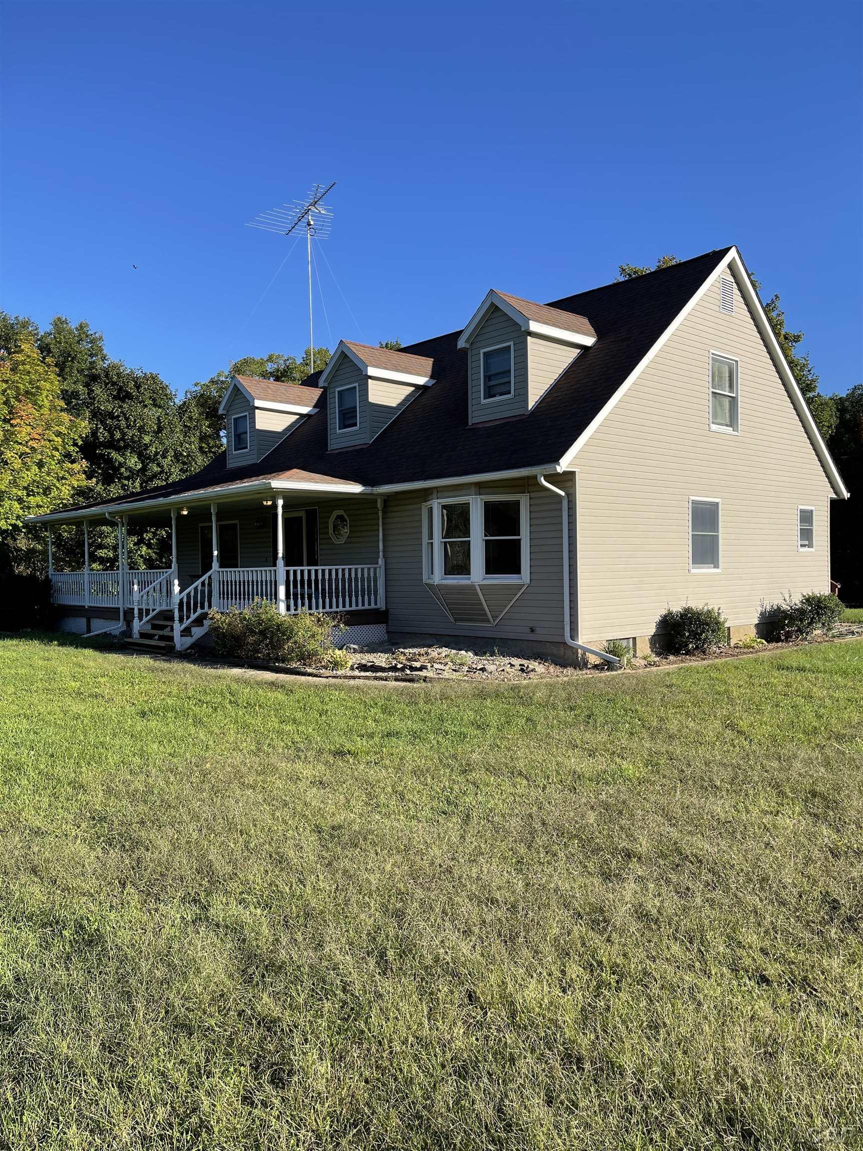 11807 Beech Road Brooklyn, MI 49230 - Photo 3 of 16 50090906-2.JPG