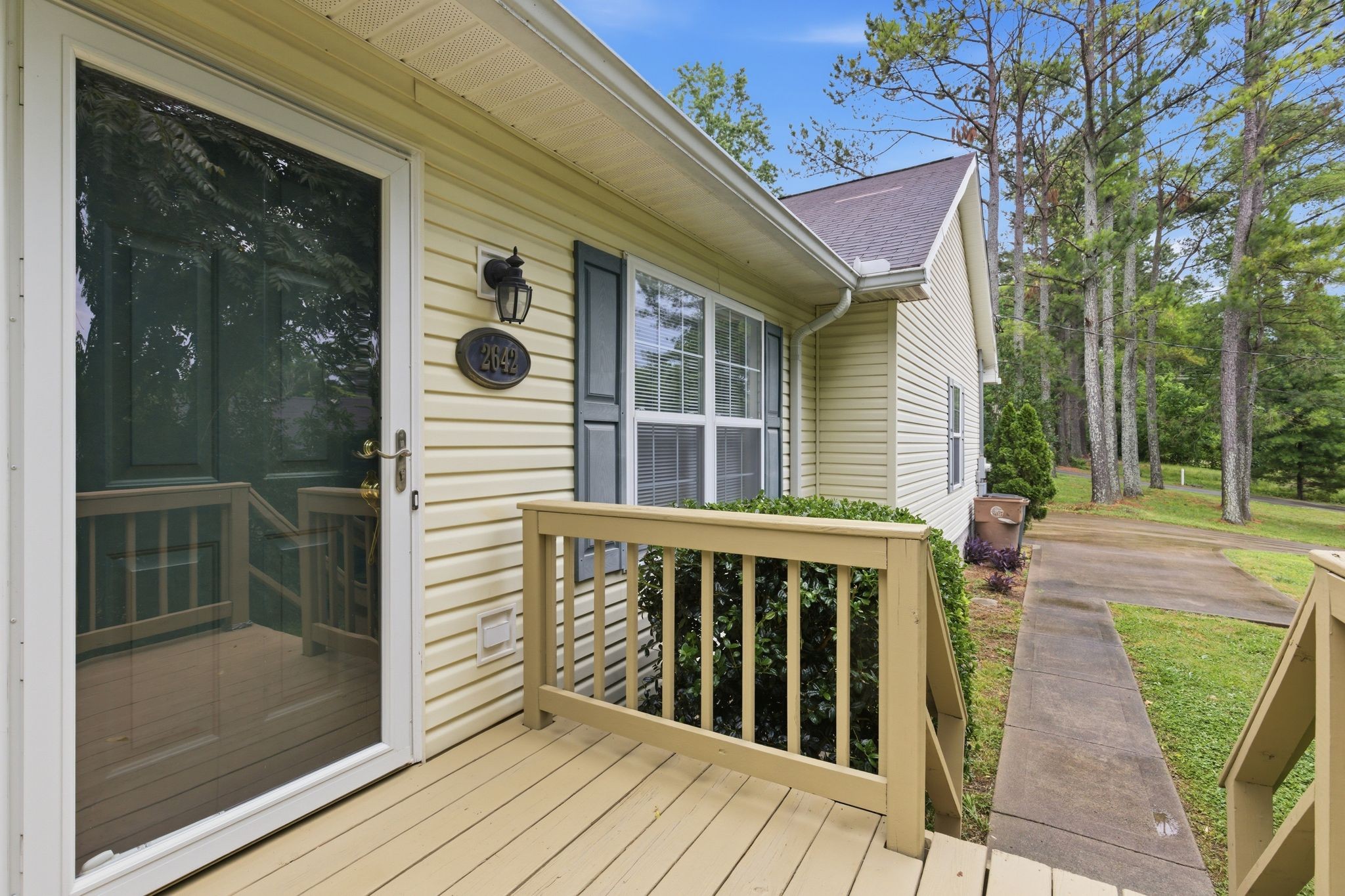 2642 Hibbitts Road Nashville, TN 37214 - Photo 6 of 29 a view of a house with a balcony
