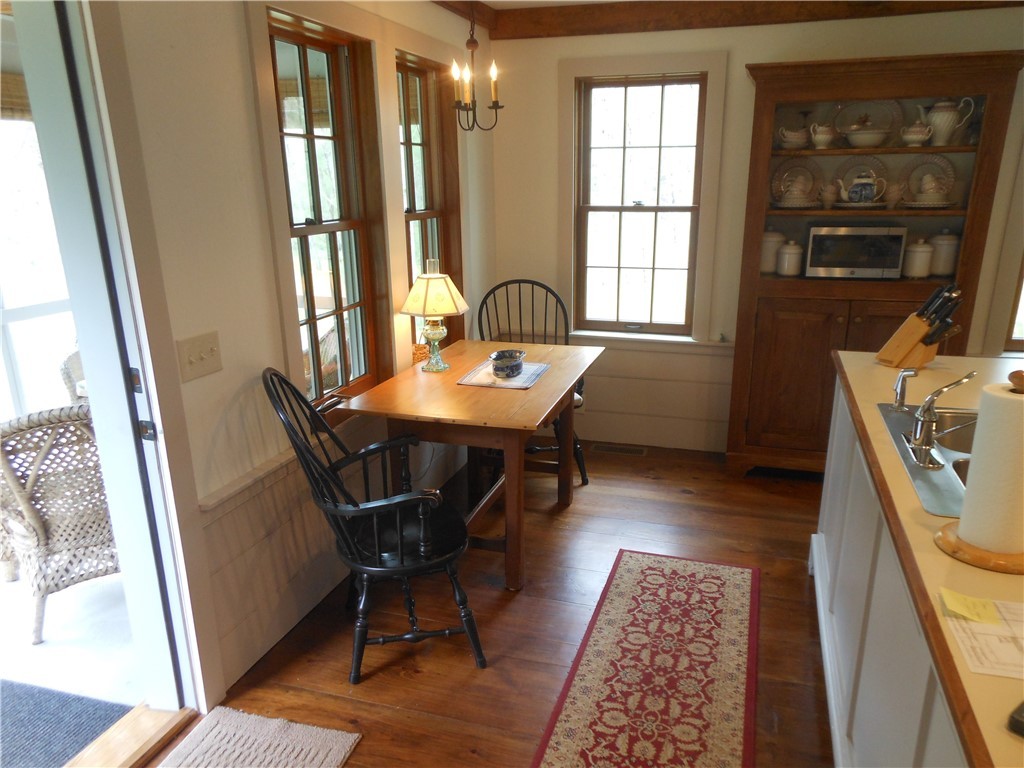 20 Potter Road Foster, RI 02825 - Photo 14 of 29 DINING AREA