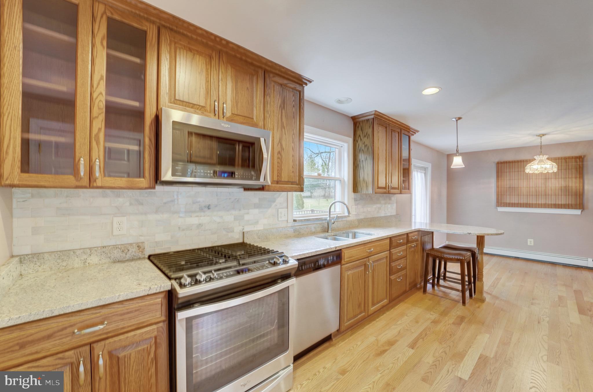 914 Rappaix Court Towson, MD 21286 - Photo 13 of 41 Kitchen