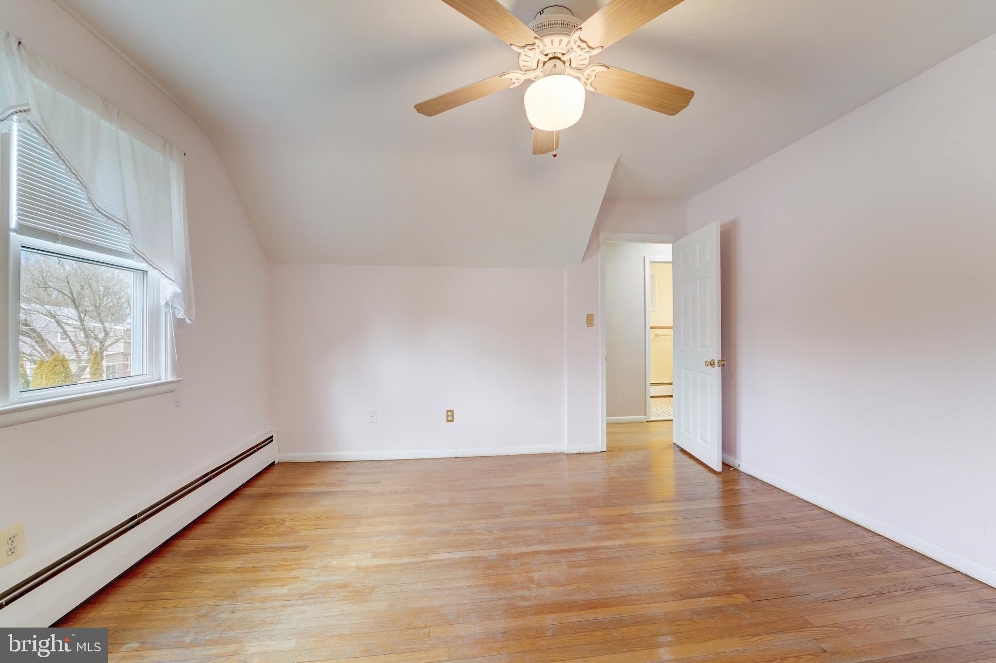914 Rappaix Court Towson, MD 21286 - Photo 24 of 41 3rd Bedroom