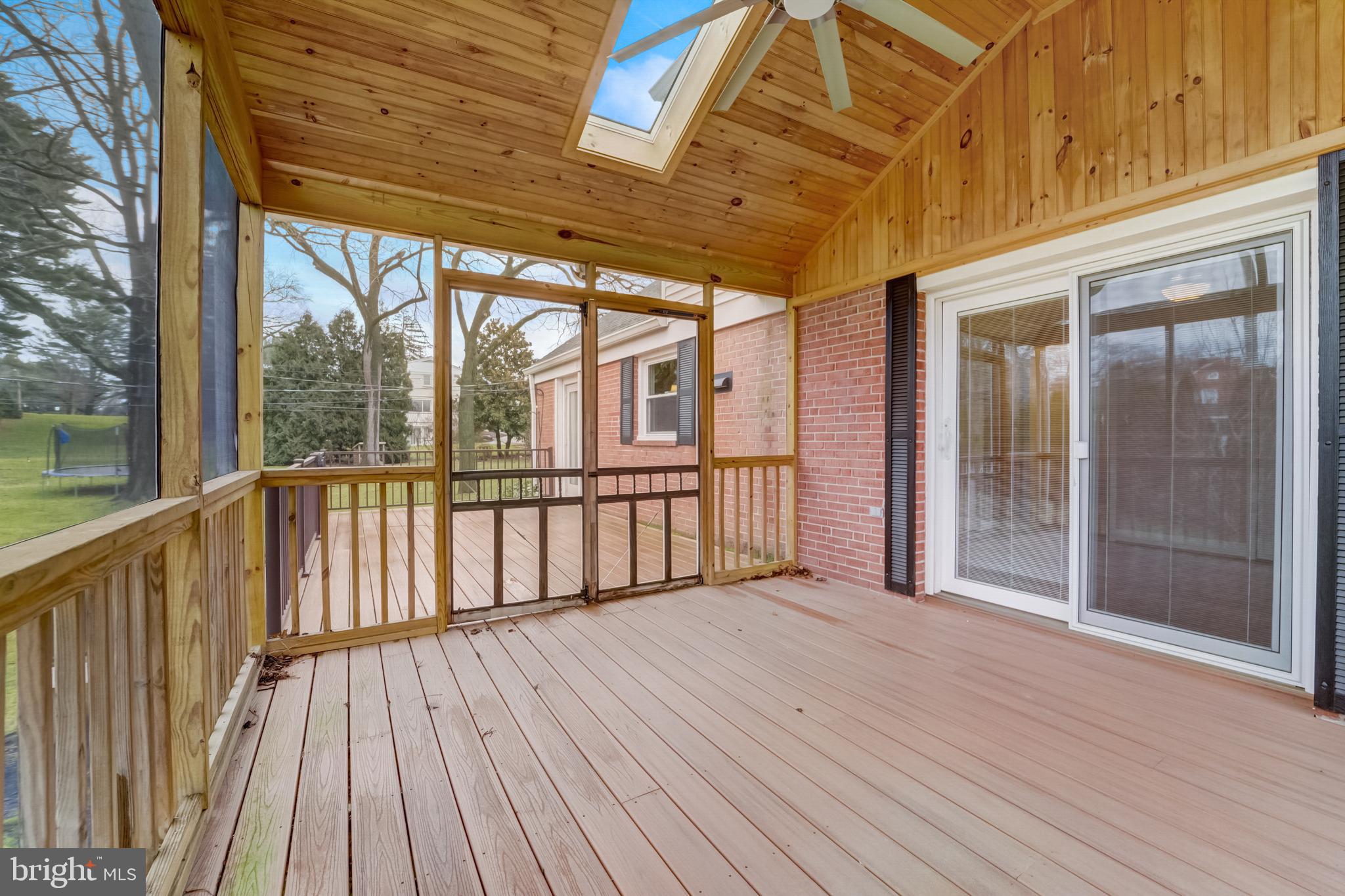 914 Rappaix Court Towson, MD 21286 - Photo 32 of 41 Screened Deck
