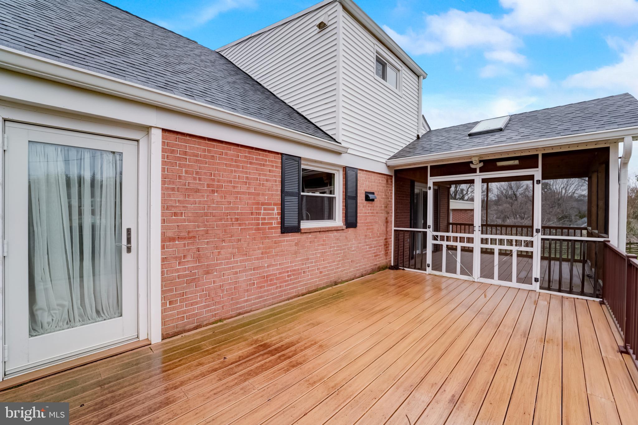914 Rappaix Court Towson, MD 21286 - Photo 34 of 41 Deck