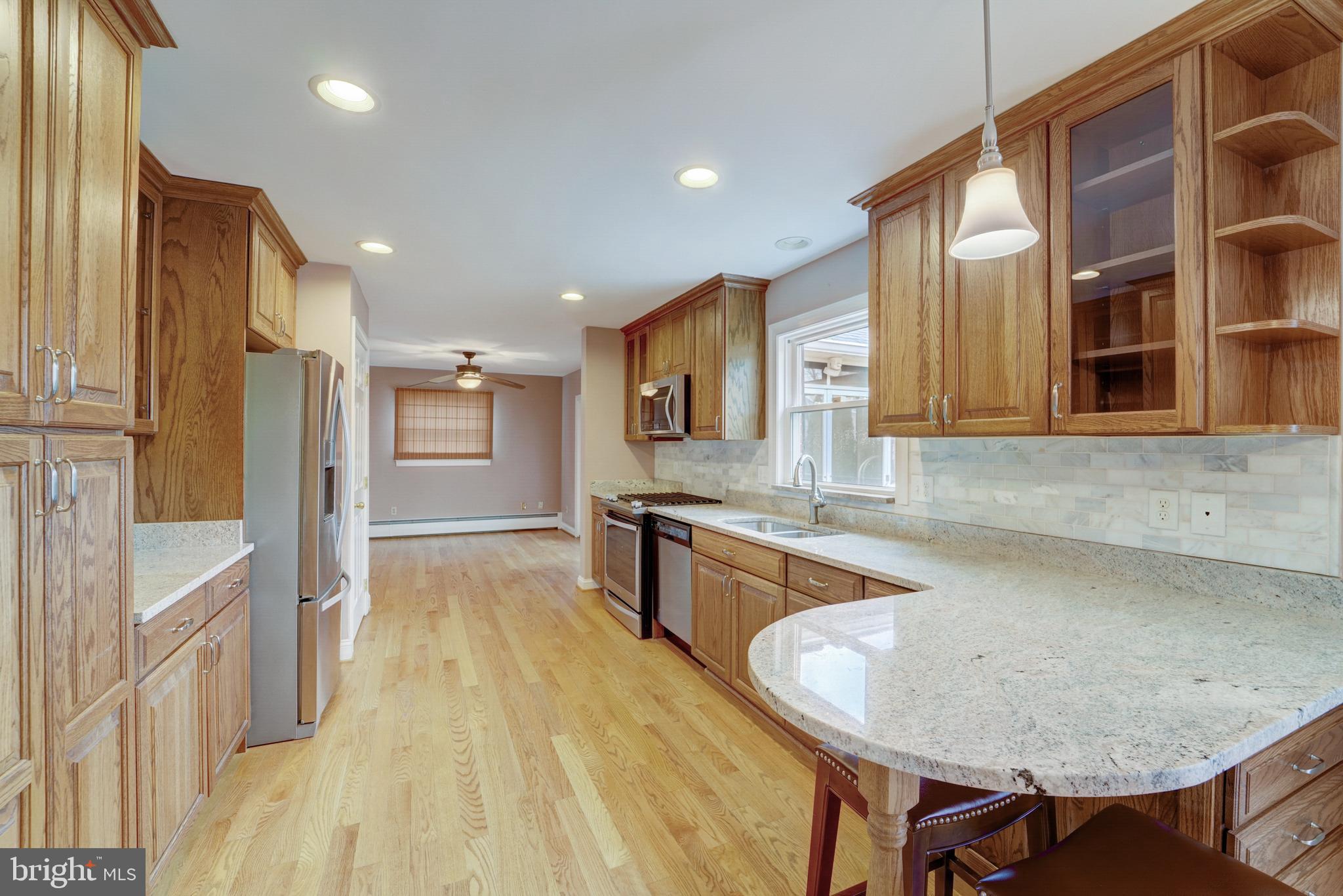 914 Rappaix Court Towson, MD 21286 - Photo 10 of 41 Kitchen