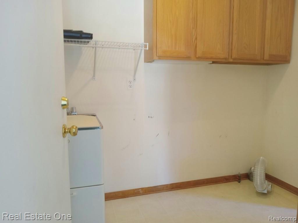 21951 Lancrest Court, Unit 294 Farmington Hills, MI 48335 - Photo 18 of 43