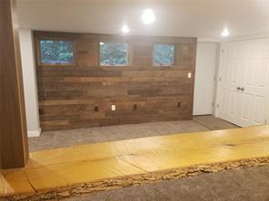 127 Longvue Drive Pittsburgh, PA 15237 - Photo 11 of 15 a view of walk in closet