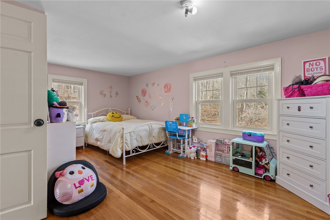 74 Hillside Road Cumberland, RI 02864 - Photo 24 of 50