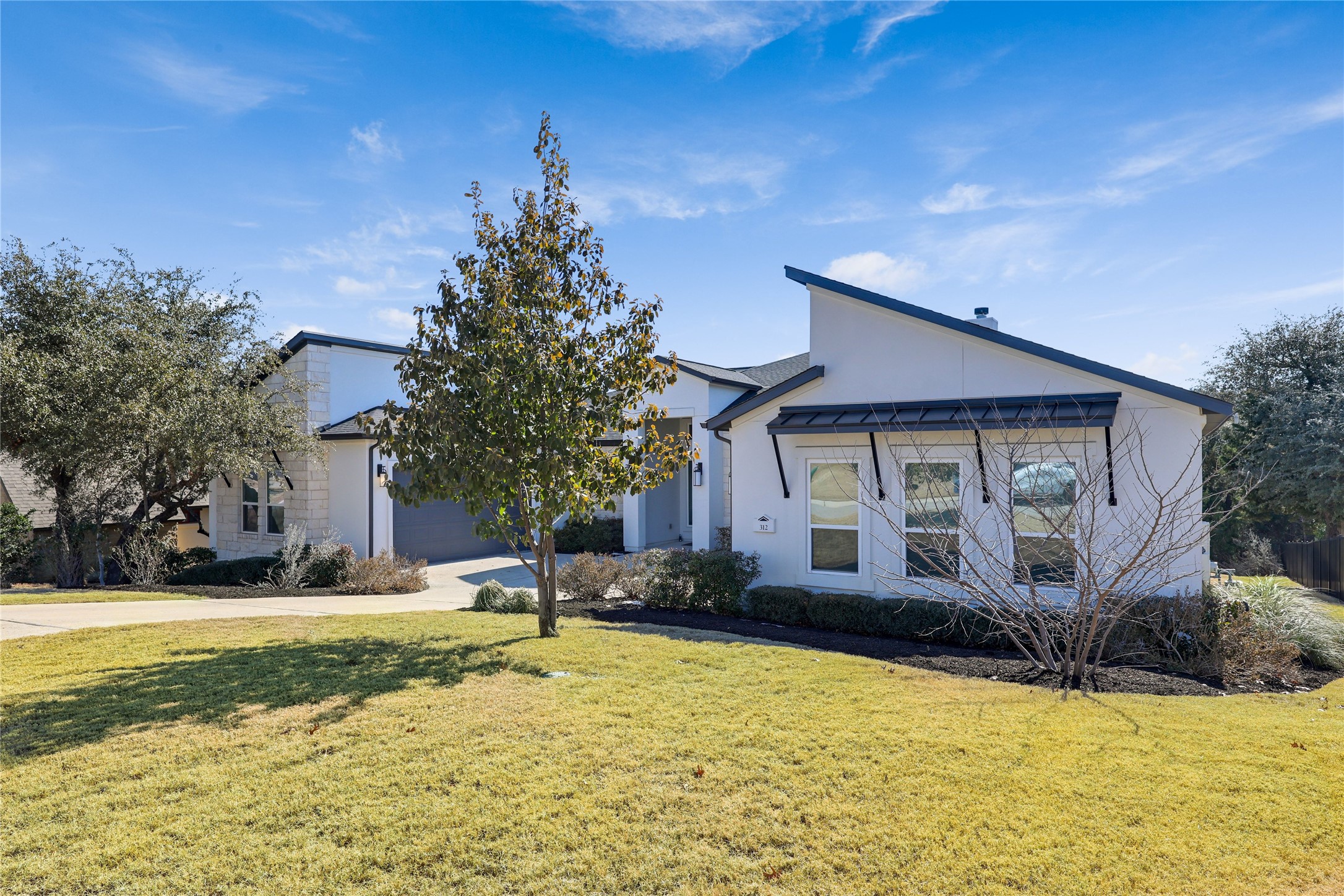 312 Ringtail Stream Drive Austin, TX 78738 - Photo 3 of 33