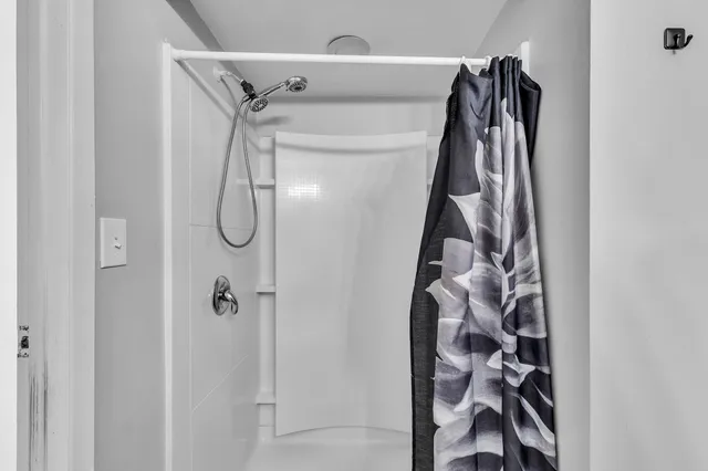 $469,900 | 37252 Jefferson Avenue, Harrison Township, MI 48045