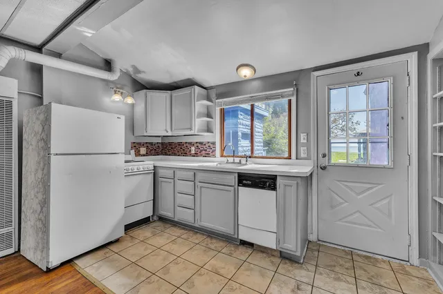 $469,900 | 37252 Jefferson Avenue, Harrison Township, MI 48045