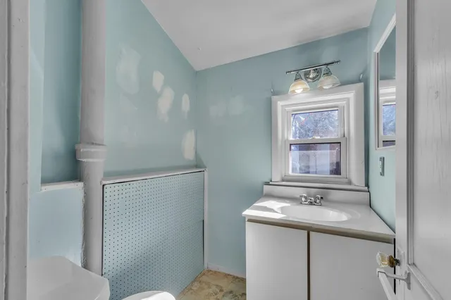 $469,900 | 37252 Jefferson Avenue, Harrison Township, MI 48045