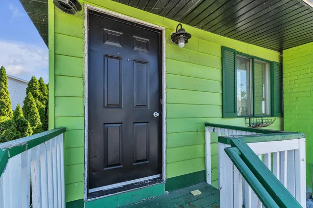 $469,900 | 37252 Jefferson Avenue, Harrison Township, MI 48045