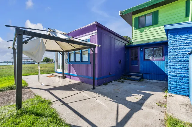 $469,900 | 37252 Jefferson Avenue, Harrison Township, MI 48045